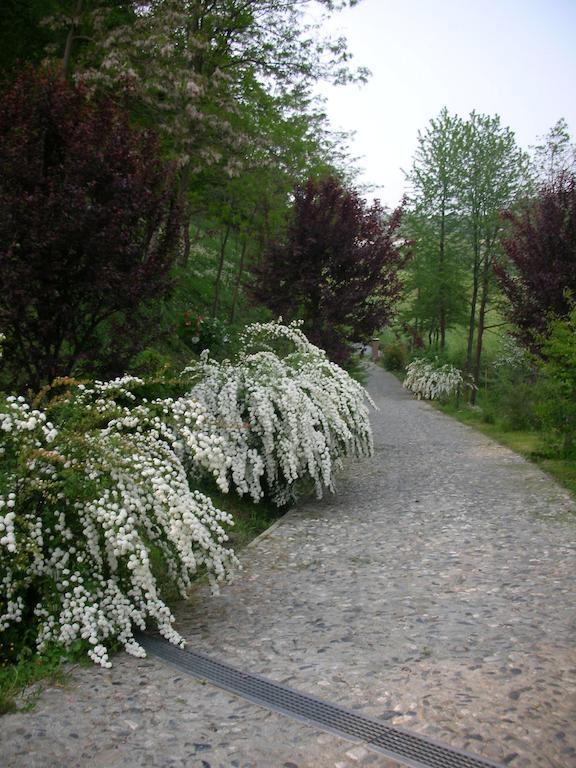 Cascina Nel Bosco Bed & Breakfast Moncucco Torinese Exterior photo